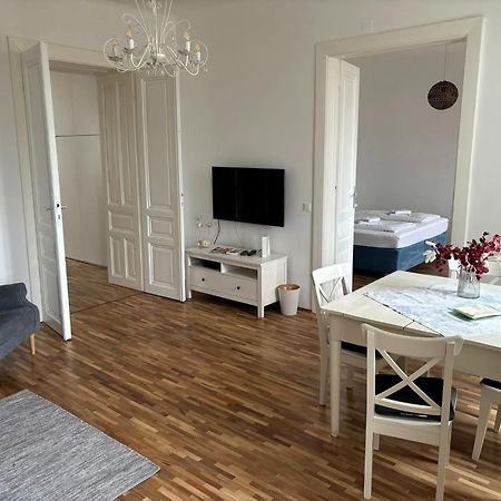 Casa Nostra - Sonnige Wohnung Direkt Am Augarten Wien Ngoại thất bức ảnh